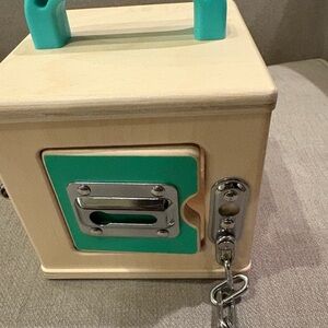 Lovery Wooden Toy LockBox